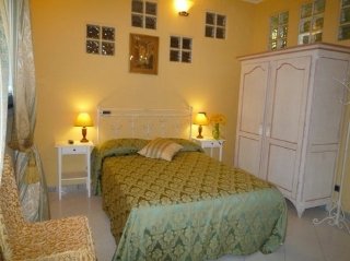 Room
Room
di Dimora Del Viaggiatore 2