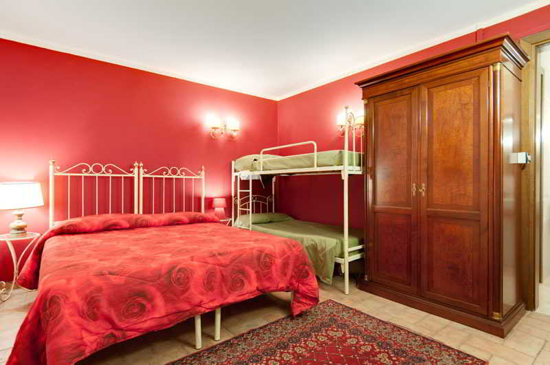 Room
Room
di Residence Lago Di Garda - Gardasee