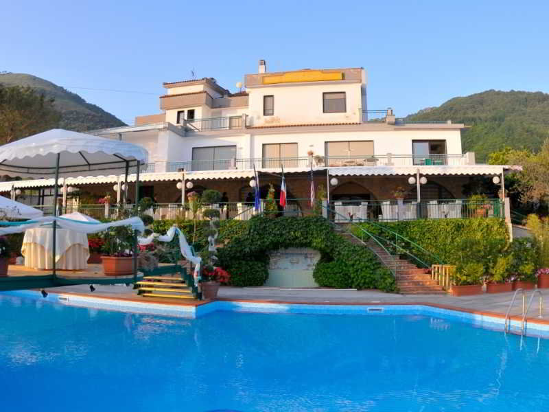 General view
General view
di Hotel Diecimare Montecaruso