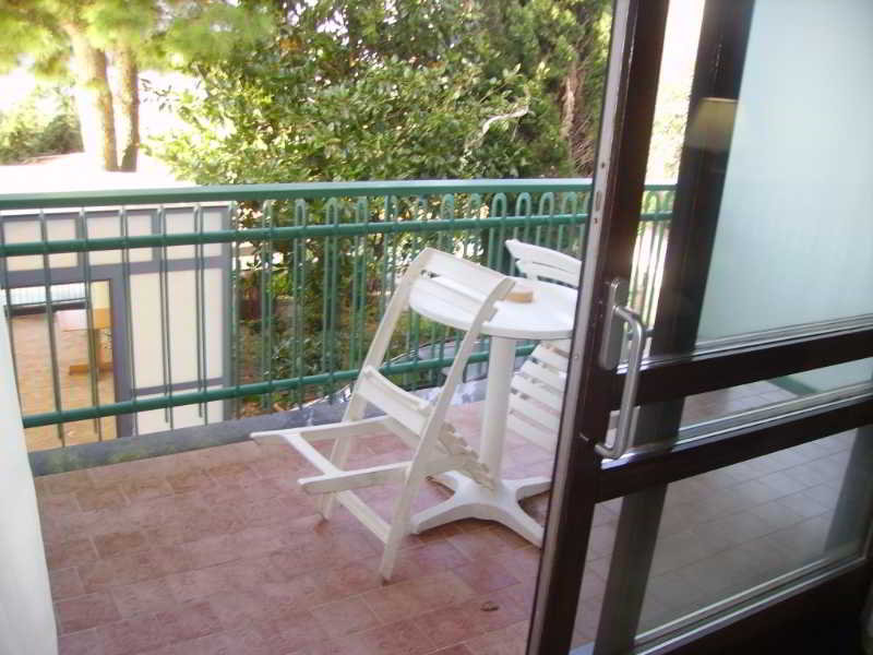 General view
General view
di Hotel Diecimare Montecaruso