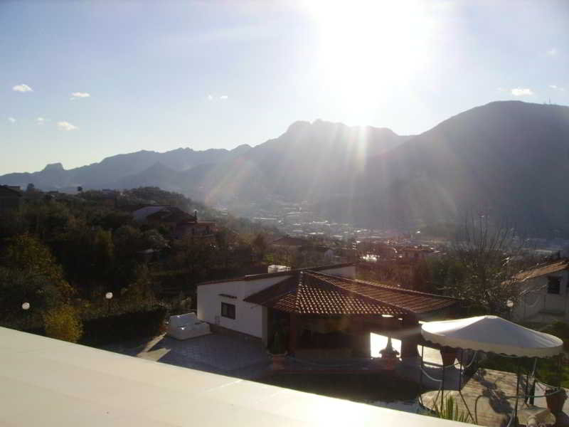 General view
General view
di Hotel Diecimare Montecaruso