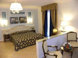 Room
Room
di Hotel Ristorante La Tana