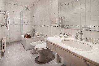 Room
Room
di Grand Hotel Bastiani