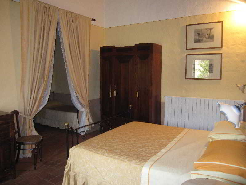 Room
Room
di Agriturismo Sant'Alberto