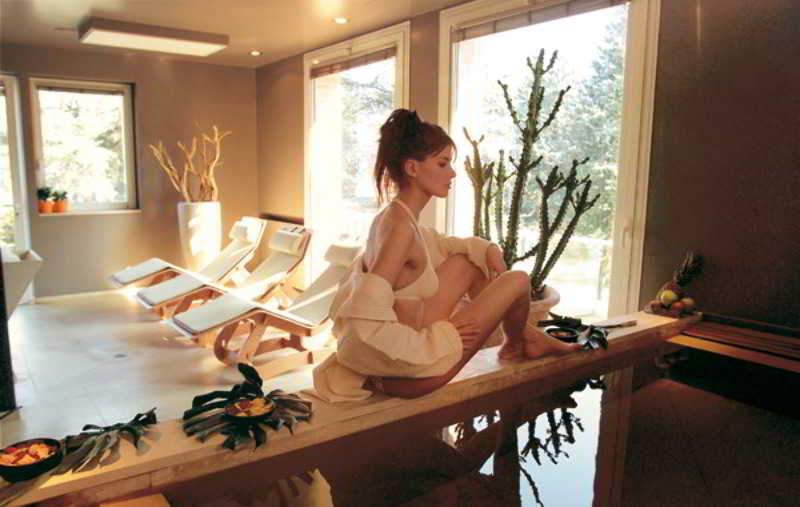 Sports and Entertainment
Sports and Entertainment
di Hotel Delle Terme