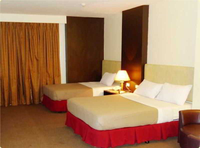 Room
Room
di Sequoia Inn