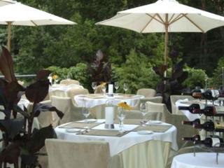 General view
General view
di Karolina hotel and conference centre