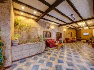 General view
General view
di House Of Dracula