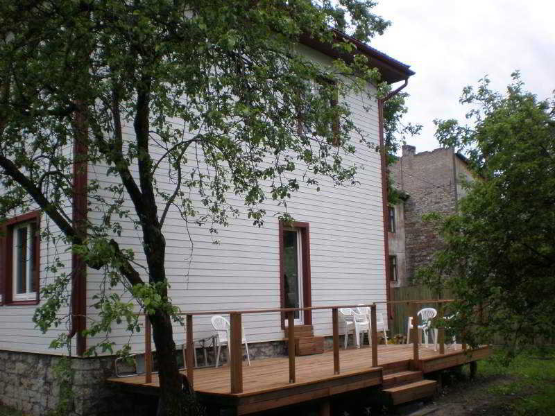 Hotel Vabriku Guesthouse