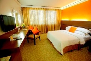 Room
Room
di The Royal Mandaya Hotel