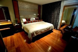 Room
Room
di The Royal Mandaya Hotel