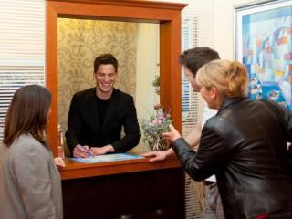 General view
General view
di Hotel Royal Suites