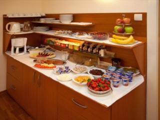 General view
General view
di Hotel Royal Suites