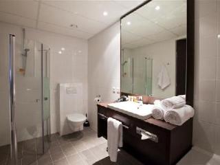 General view
General view
di Hampshire Hotel Delft Centre