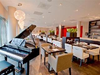 General view
General view
di Hampshire Hotel Delft Centre