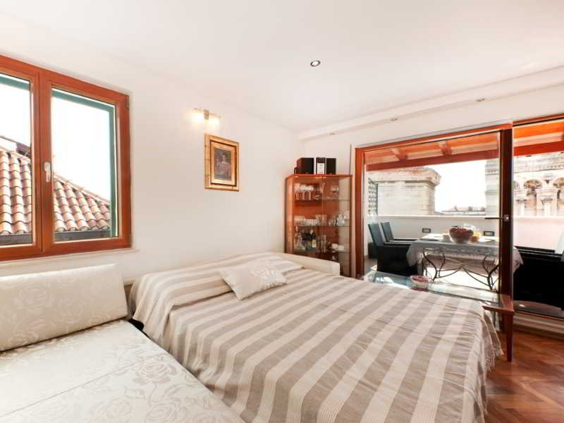 General view
General view
di Rooms & Apartments Matkovic