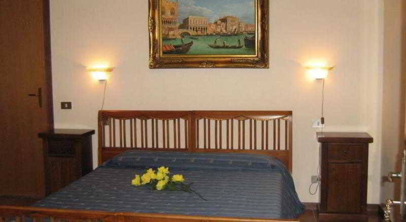 Room
Room
di Residenza Grisostomo