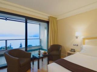 Room
Room
di Acquaviva Del Garda Resort & Spa