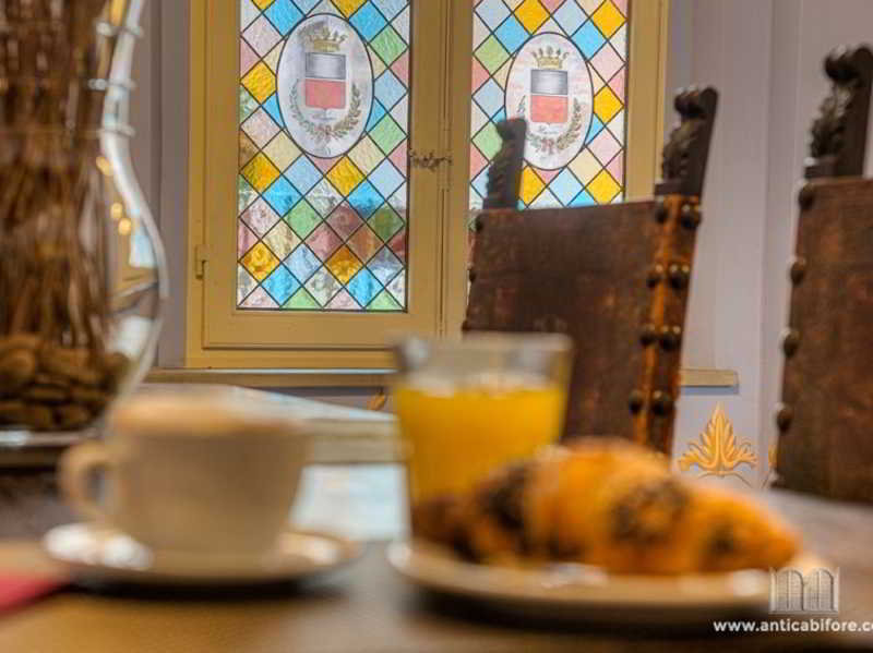 General view
General view
di L' Antica Bifore Guesthouse