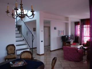 General view
General view
di Alex E Angie