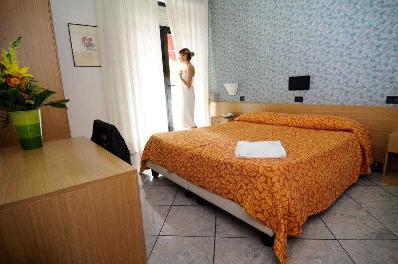 Room
Room
di Hotel Aurora