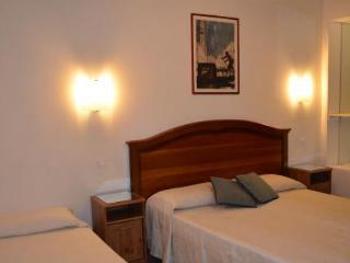 Room
Room
di Hotel San Samuele