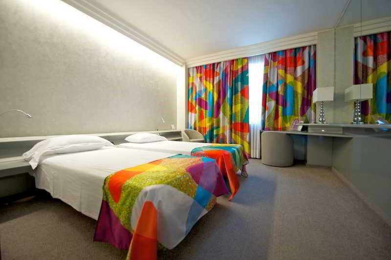 Room
Room
di Executive Cosenza Rende