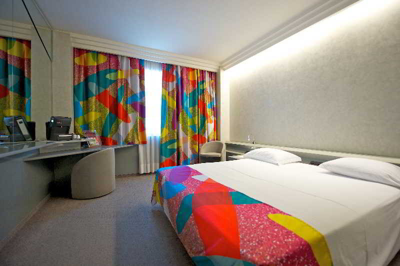 Room
Room
di Executive Cosenza Rende