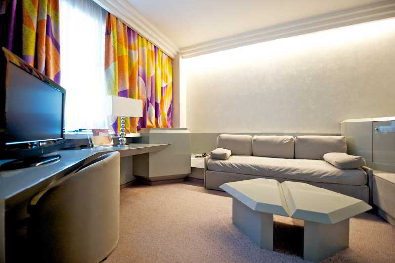 Room
Room
di Executive Cosenza Rende