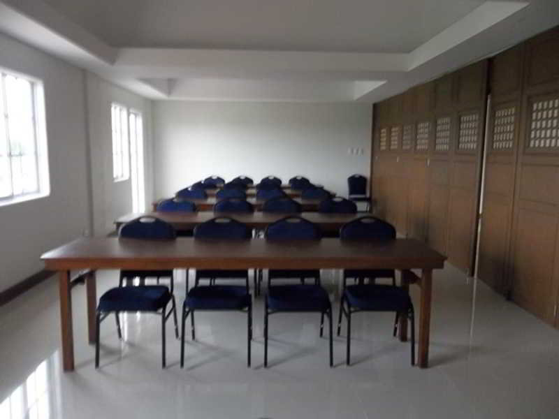 Conferences
Conferences
di Hotel Vicente