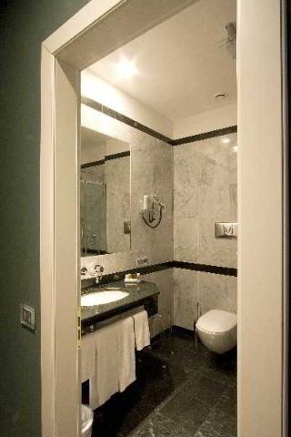 Room
Room
di Grand Hotel Della Posta