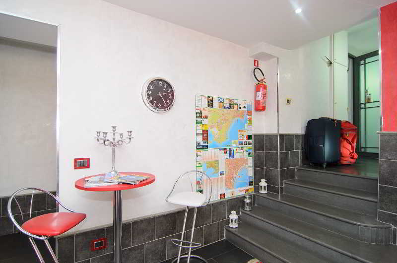 Lobby
Lobby
di Covo Degli Angioini