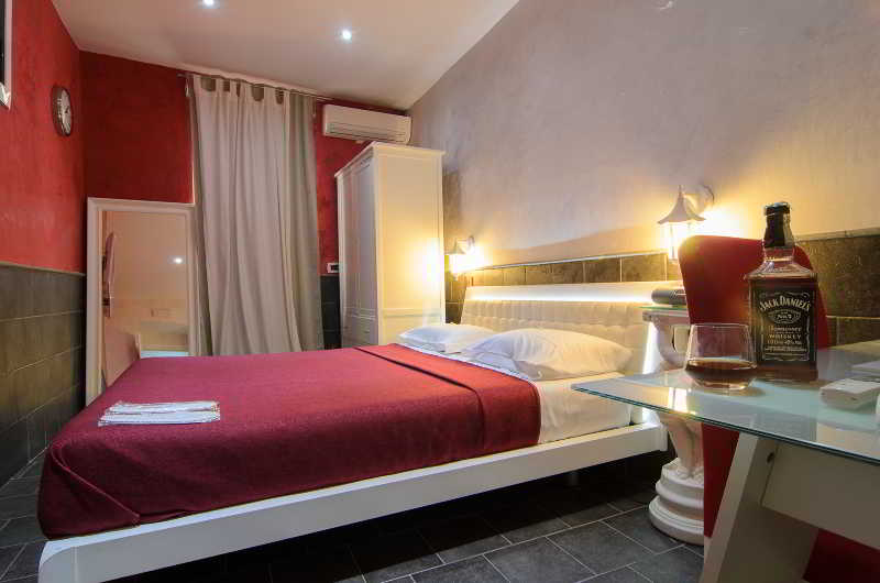 Room
Room
di Covo Degli Angioini