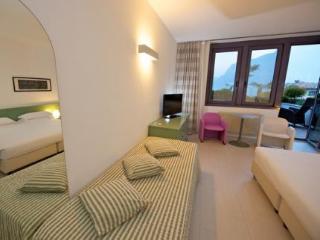 General view
General view
di Hotel Lago Di Garda