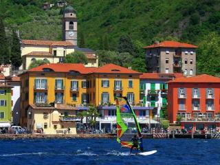 Sports and Entertainment
Sports and Entertainment
di Hotel Lago Di Garda