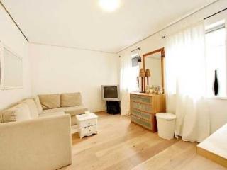 General view
General view
di Grettisgata Apartments