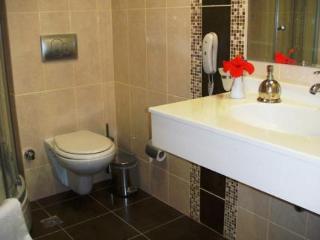 General view
General view
di Buyuk Anadolu Girne Hotel