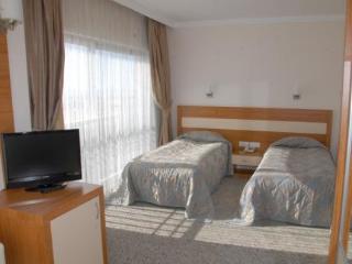 General view
General view
di Buyuk Anadolu Girne Hotel