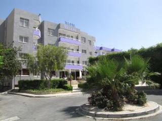 General view
General view
di Valana Hotel Apartments