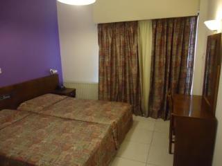 General view
General view
di Valana Hotel Apartments