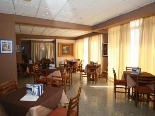 General view
General view
di Valana Hotel Apartments