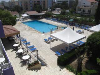 General view
General view
di Valana Hotel Apartments