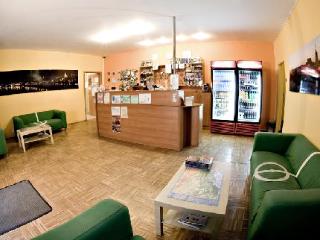 General view
General view
di Nathans Villa Hostel Warsaw