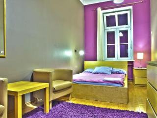 General view
General view
di Nathans Villa Hostel Warsaw