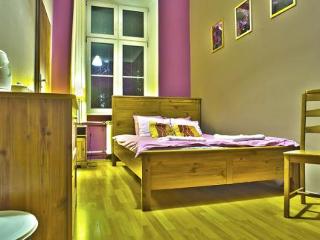 General view
General view
di Nathans Villa Hostel Warsaw