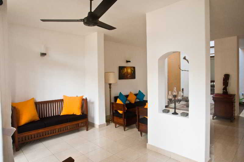 Lobby
Lobby
di Lavinia Villa