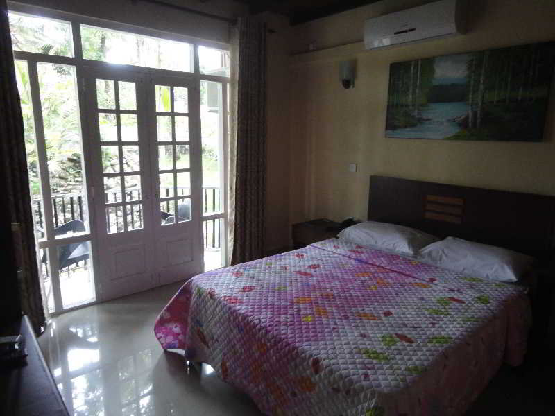 Room
Room
di Seven Eleven