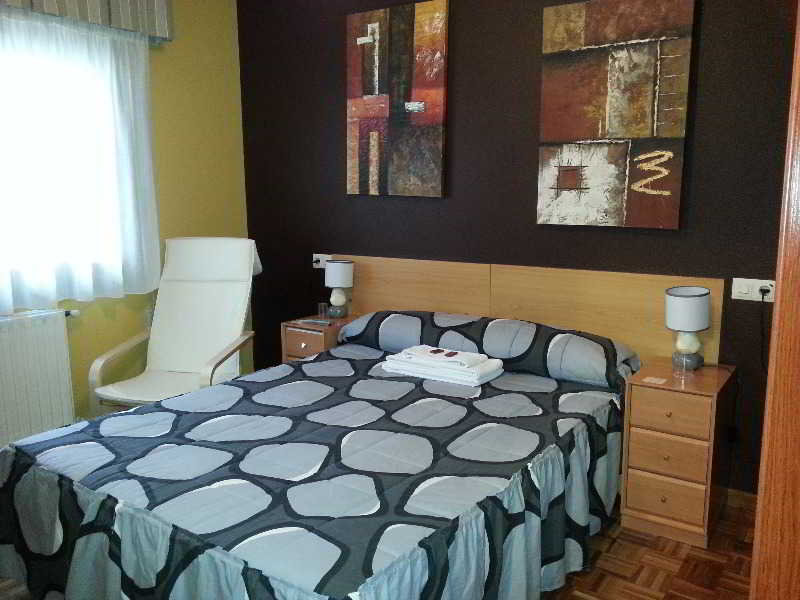 Room
Room
di Pension Meson del Barro