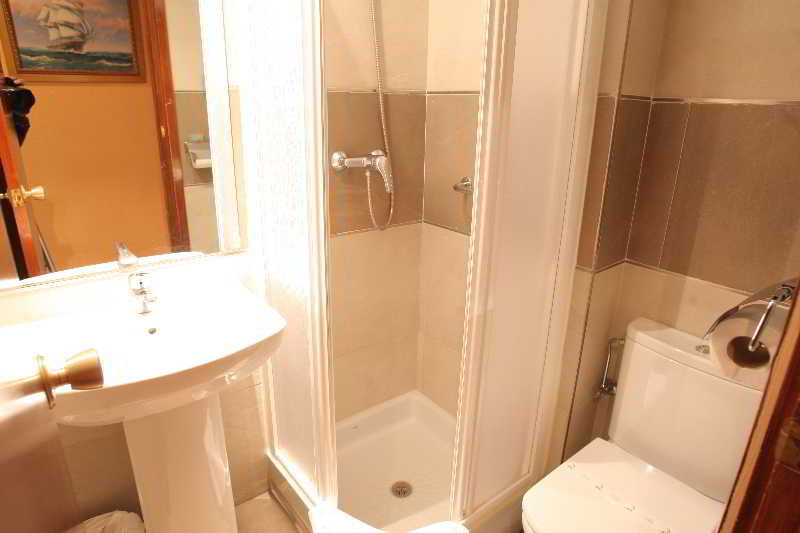 Room
Room
di Pension Meson del Barro