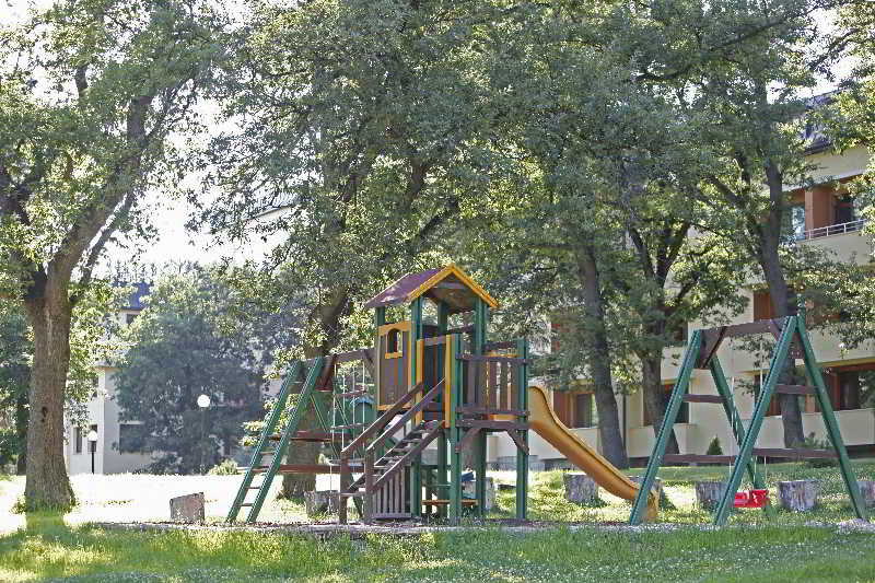 Sports and Entertainment
Sports and Entertainment
di Spa Hotel Calista